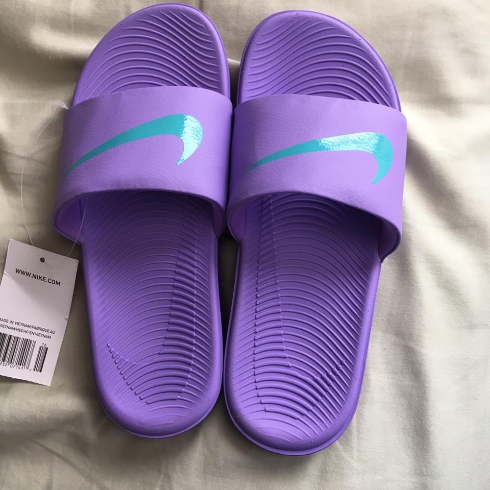 Nike Kawa slides 5Y Atomic Violet/ Hyper Jade